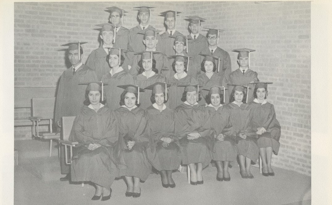 The 1965 Senior Album group photo.