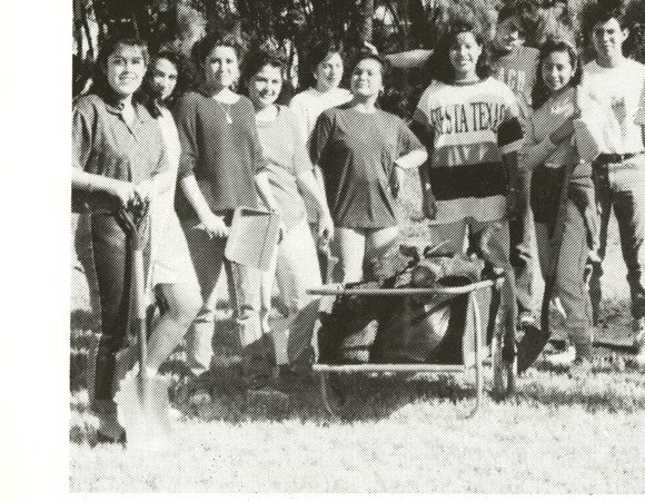 The seniors, from the ’93 spread.
