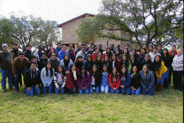 The Senior Class of 2014 on the Class Groups page (printed p. 36), with the officers beside it.