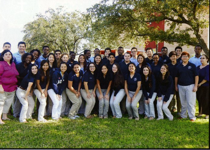 The Senior Class of 2015 on the Class Groups page (printed p. 34), with the officers beside it.