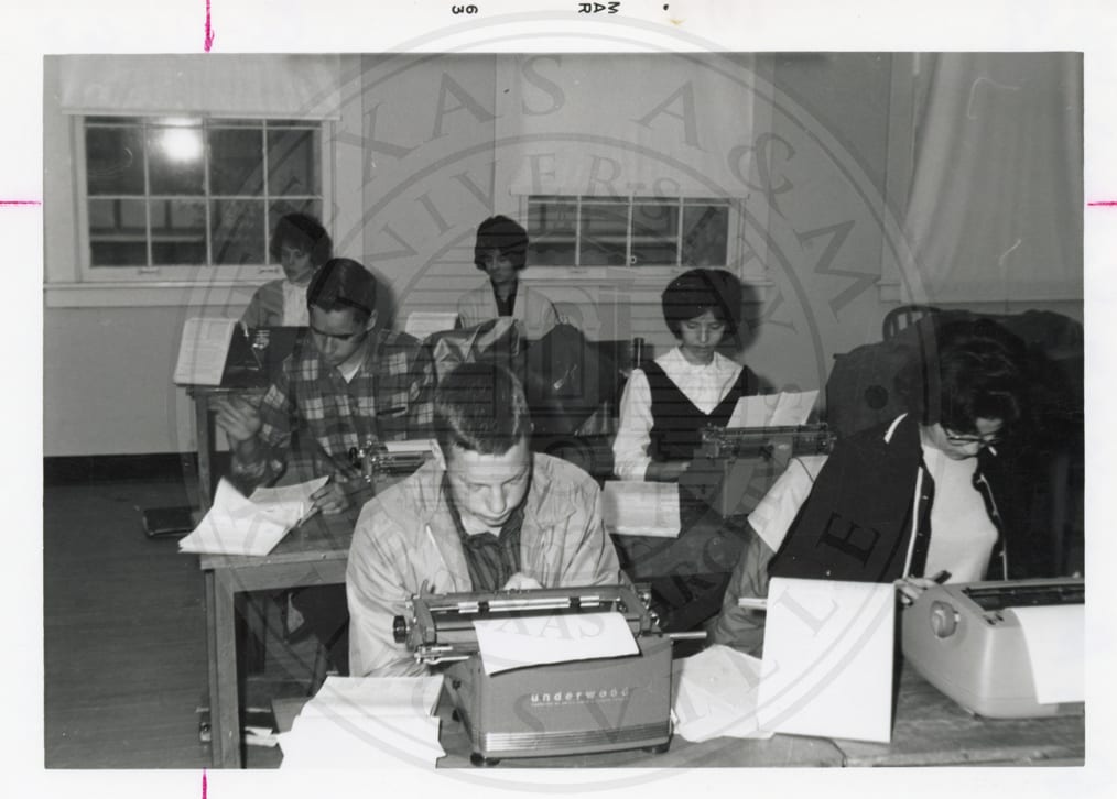 A class at the typewriters, March 1963.