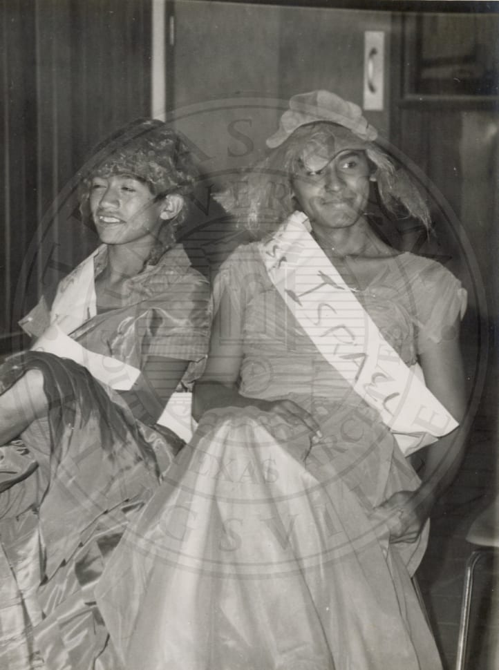 A king and his court, 1972.