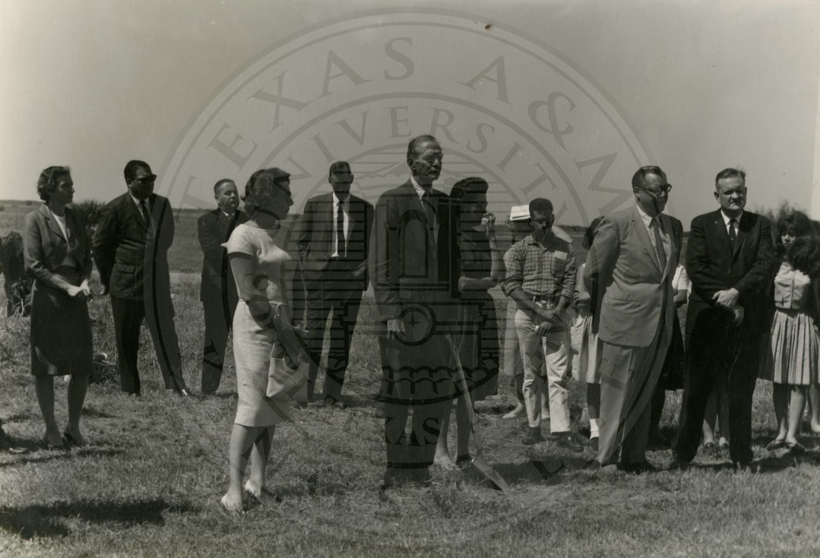Groundbreaking for a building the archive does not name.