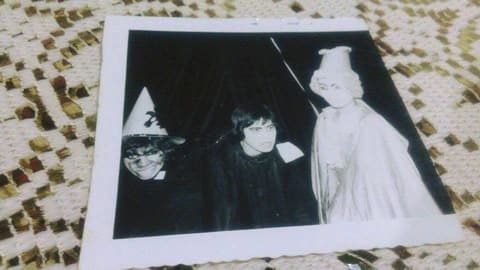 Halloween 1962: Adriana, Vicky Cáceres and David Flores in costume.