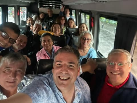 A van-full of alumni on the way around Mexico City.