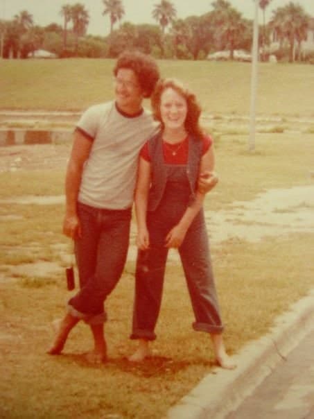 Helio, a student from Recife, Brazil, and Debbie on the campus lawn, as commenters remember them.