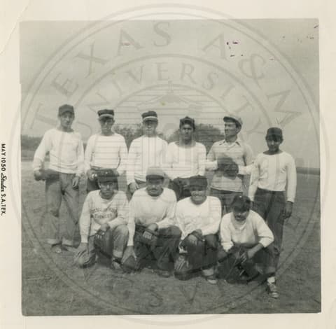 The 1950 softball team.