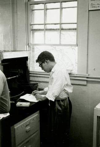 Students working on lab.