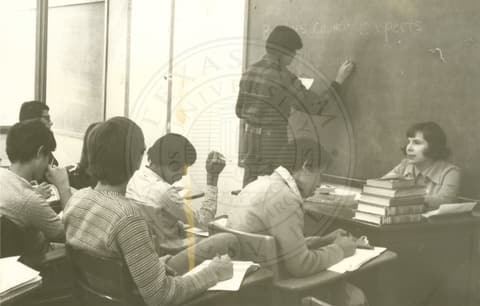 Teacher giving a class.
