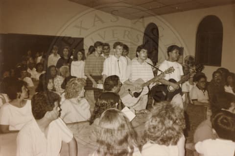 Choir & Musicians.